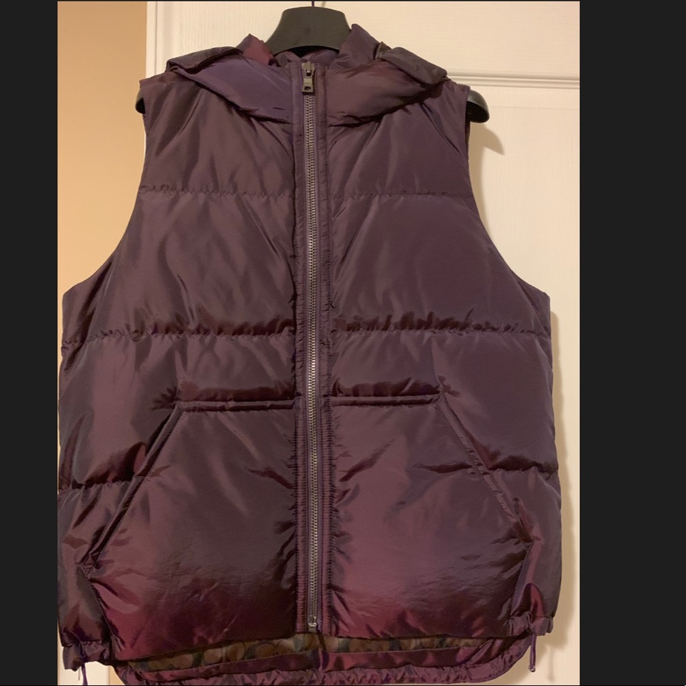 NWT Dark Violet COACH hooded puffer vest sz M